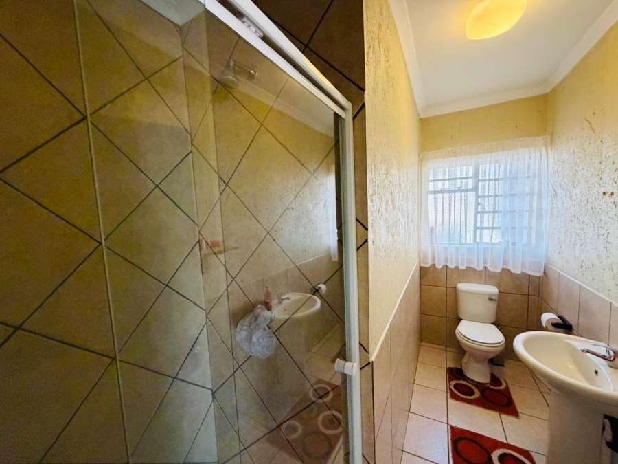 2 Bedroom Property for Sale in Potchefstroom North West